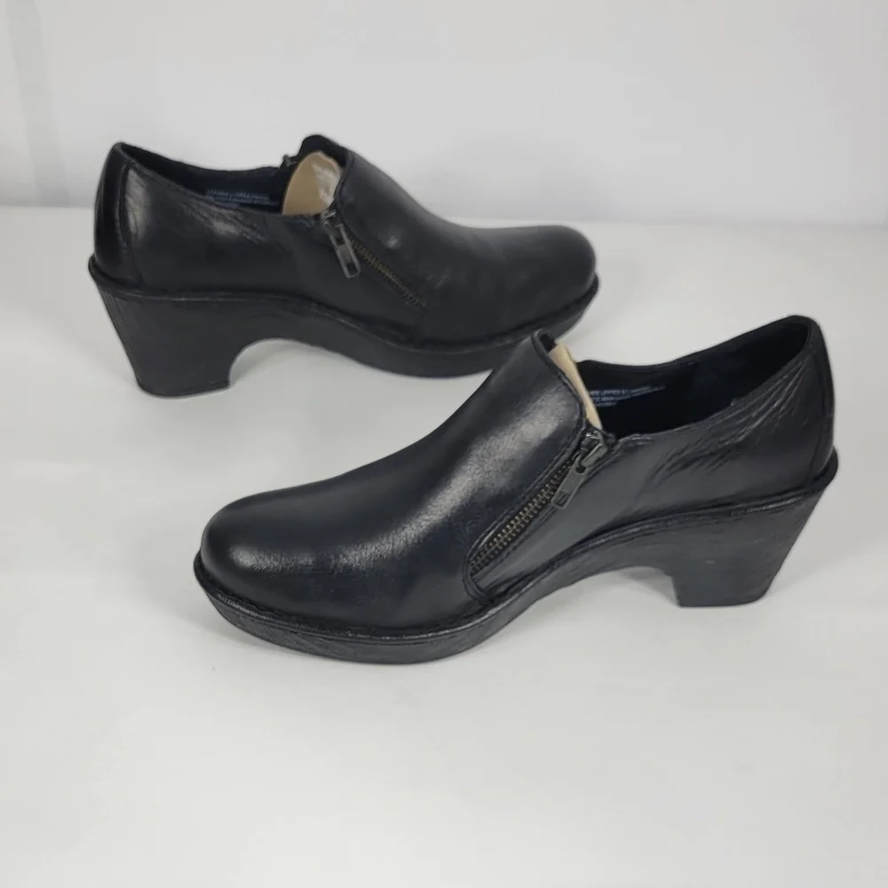 Born Heels #553 Size 9.5M